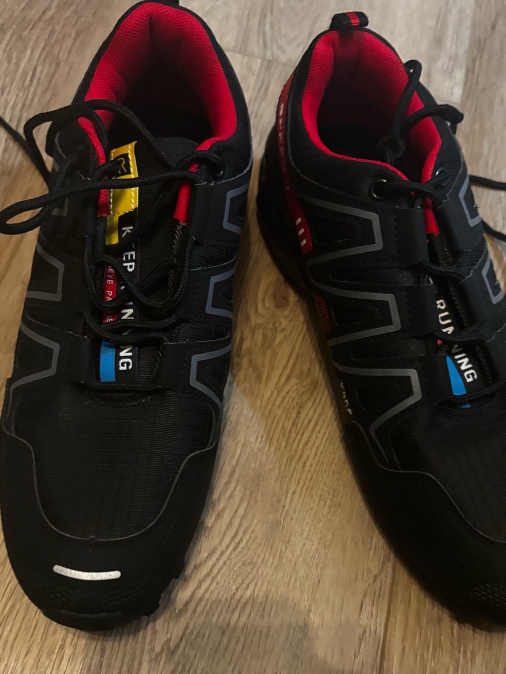 Men's Black Red Keep Running shoe size 42/9